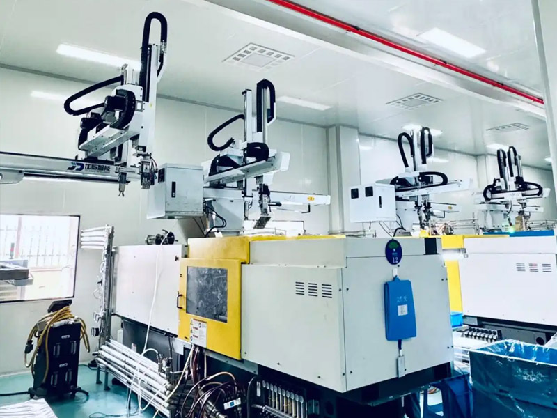 为什么电子行业依赖精密注塑模具