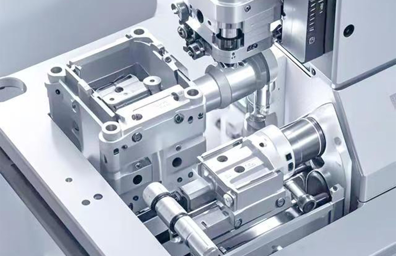 精密注塑模具：结构精密性及技术逻辑